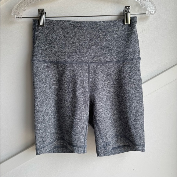 Aritzia TNA Active high rise Heather Blue Grey Butter Soft Bike Shorts 7” size S - Picture 6 of 7